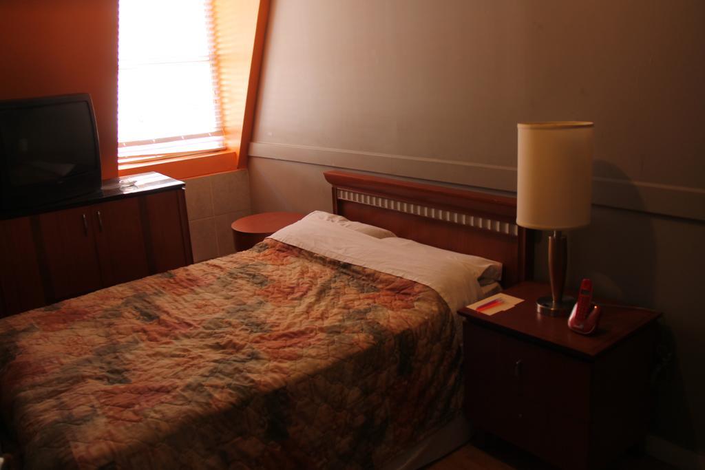 Toronto Central Hotel Rom bilde